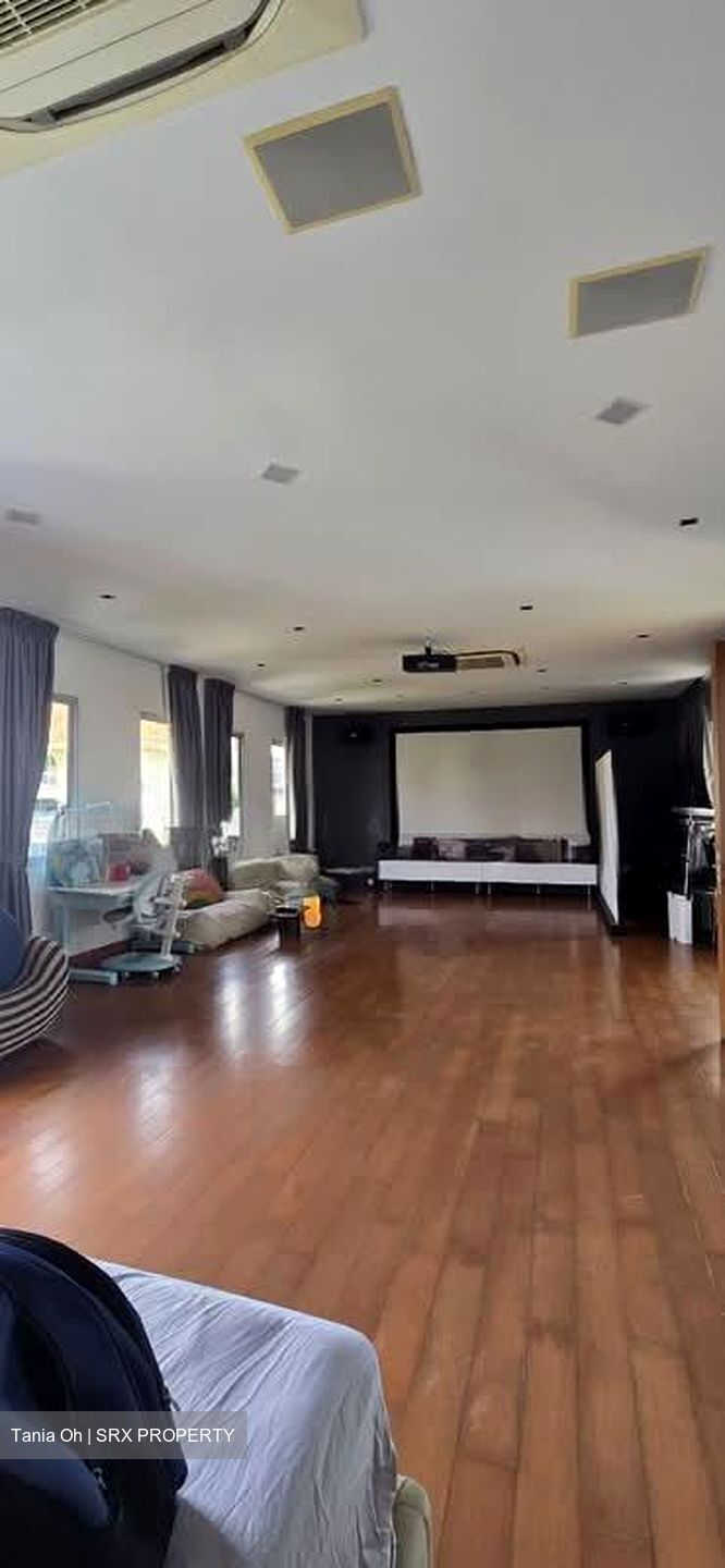 Duchess Avenue (D10), Detached #564556031